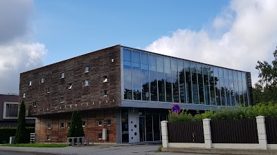 Photos of P&auml;&auml;sk&uuml;la Library
