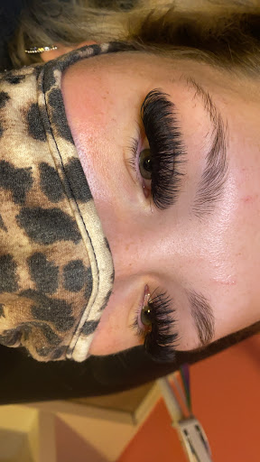 Lash With A Splash - Visual