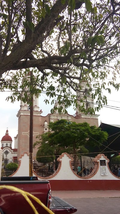 Photos of Parroquia de Santiago Ap&oacute;stol, Santuario de Nuestra Se&ntilde;ora de Tonatico