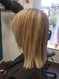 Photo n°14 de Generation coiff' à Jarcieu (Salon de coiffure)