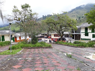 Photos of Parque Daniel Maria Lopez