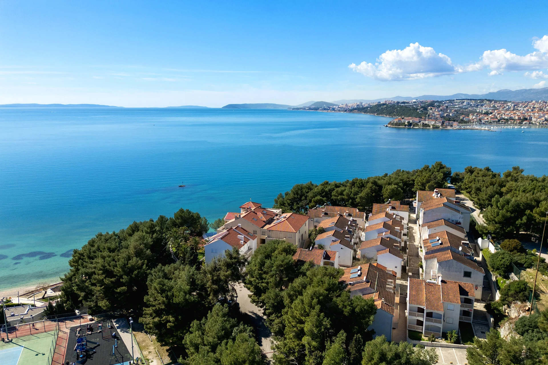 Lavica beach apartments