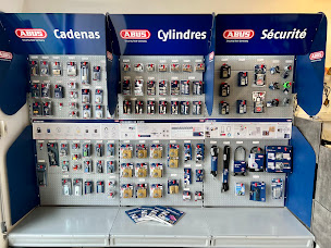 Photo n°18 de La clé embrunaise à Baratier (Serrurier)