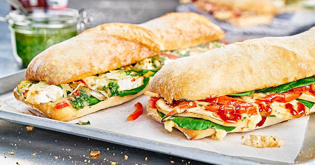 https://www.dominos.nl/?utm_source=google&utm_medium=local&utm_campaign=yext