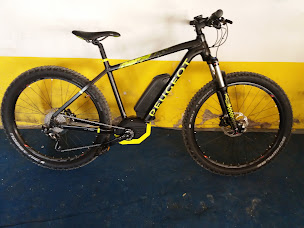 Photo n°17 de Mandelieu 2 Roues à Mandelieu-la-Napoule (Atelier de réparation de scooters)