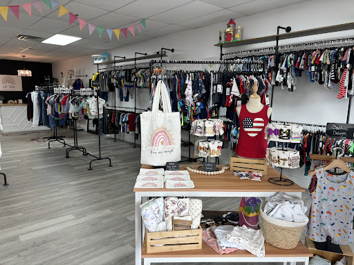Lil' Tots Consignment - Visual