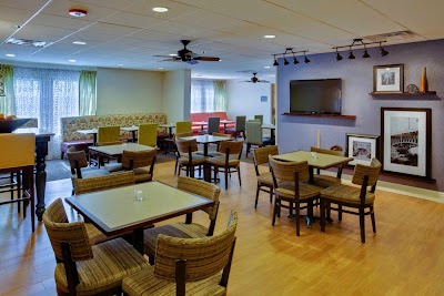 Photos of Hampton Inn Pittsburgh/Cranberry
