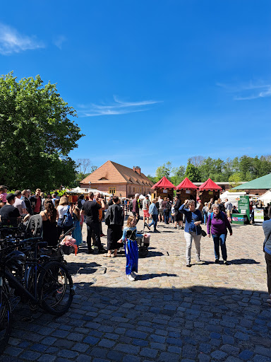 City and Tourist Information - Thumbnail