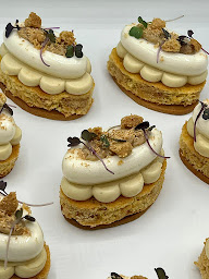 Photo n°88 de Restaurant Maison Sainte-Victoire à Saint-Antonin-sur-Bayon (Salon de thé)