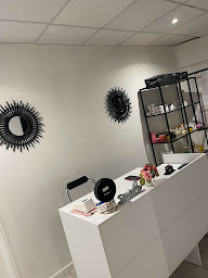 Photo n°6 de SM SKIN à Montreuil (Institut de beauté)