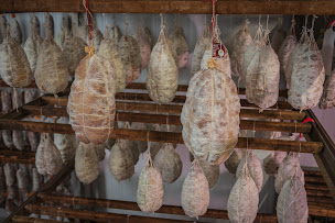 Photo n°16 de Maison Chillet à Saint-Symphorien-sur-Coise (Charcuterie)