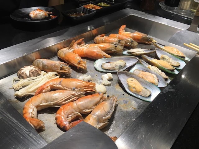 Hajime Robot Restaurant