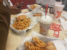 Hardee’s lahore