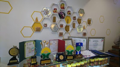 Photos of Rayehe Khansar Natural Honey