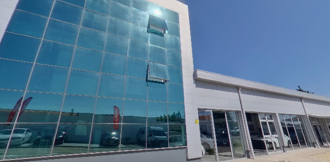 Stand Pereira & Gago - Comércio de Automóveis, Lda. - Concessionária
