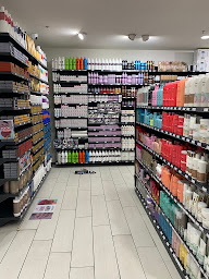 Photo n°14 de Bleu Libellule Marseille Saint-Loup à Marseille (Magasin de produits de beauté)