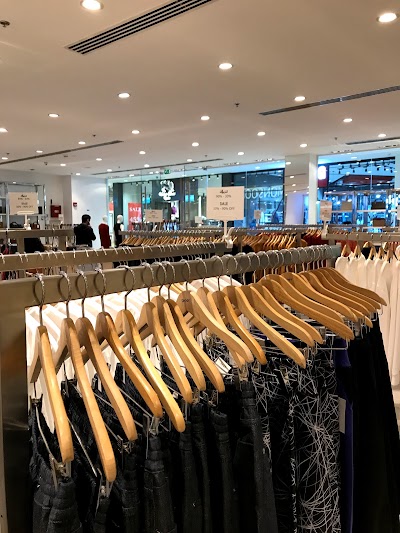 Photos of DKNY Outlet