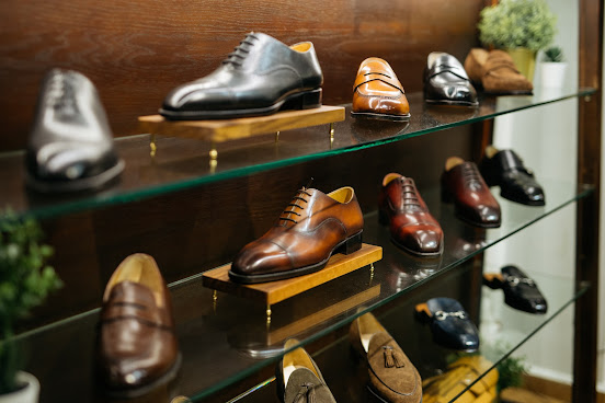 CNES Shoemaker International by null