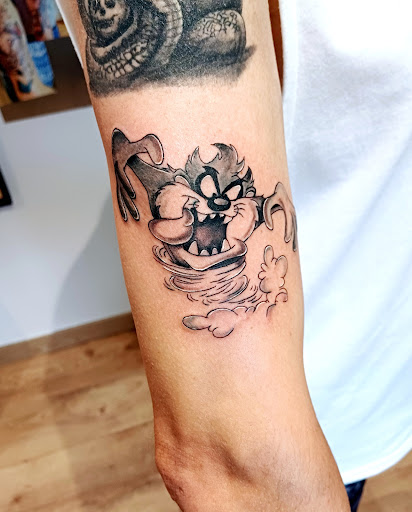 Universinks - Tatouages Caen - Thumbnail