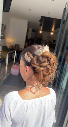 Photo n°23 de L'HAIR DU TEMPS à Frontignan (Salon de coiffure)