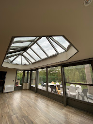 Photo n°3 de CMO Stores à Marly (Fabricant d'abris voiture et de pergolas)