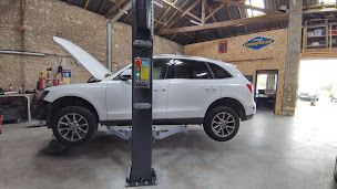 Photo n°3 de Mecaflo youngtimers à Pouillac (Atelier de mécanique automobile)