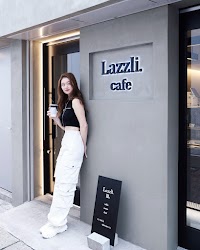 Lazzli.Cafe 心斎橋 カフェ