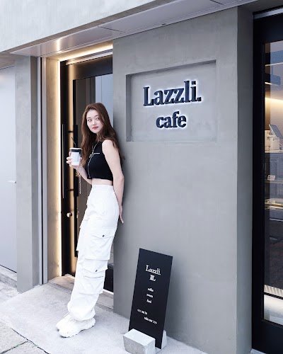 Lazzli.Cafe 心斎橋 カフェ