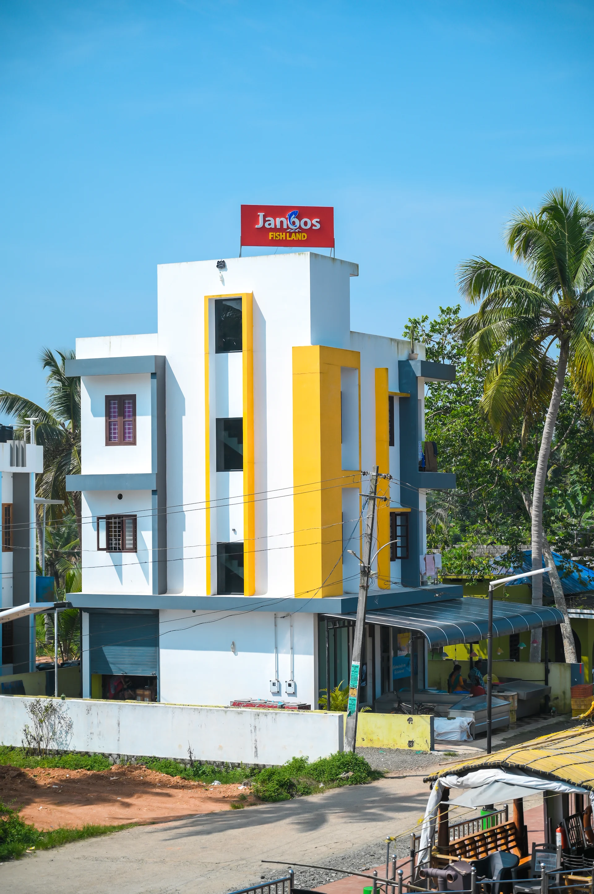Janoos Homestay