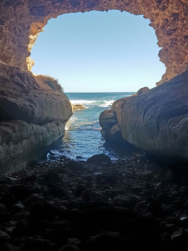 Talia Caves