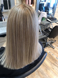 Photo n°12 de Alter Ego à Caen (Salon de coiffure)