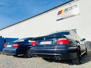 Photo n°10 de M33 Aquitaine - Achat/Vente Véhicules Sportifs - Spécialiste BMW ///M à Bassens (Garage automobile)