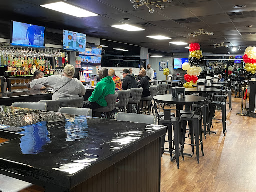Mist-N-Smoke Lounge