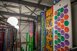 Photo n°4 de 10.55 Bowling, Laser Game, Trampolines, Réalité Virtuelle ... | Restaurant | Brasserie à Perrigny (Brasserie)