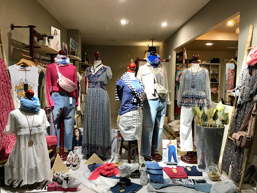 Boutique Clarck's Gallery - Spain