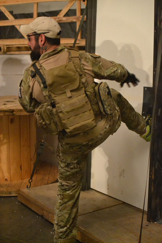 Adventure Combat Ops - Zombie Apocalypse Las Vegas