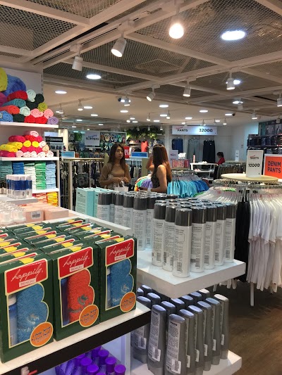 Photos of BENCH/ Taw Win Center