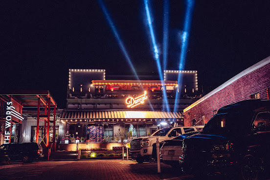 Damsel Cabaret Restaurant & Bar by null