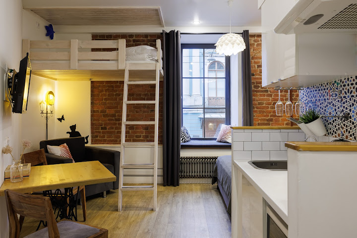 Kaleidoscope on Italyanskaya by null