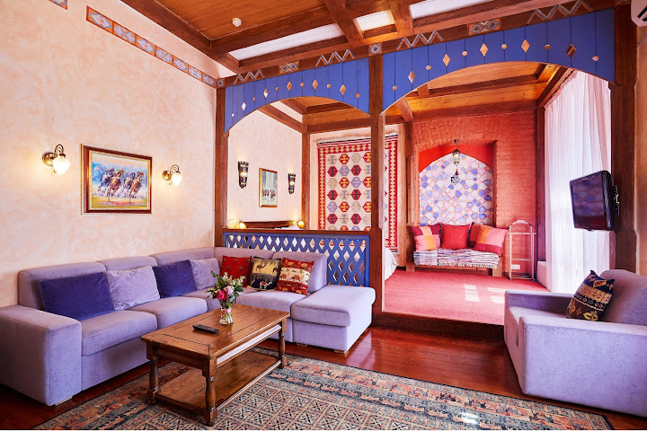 Alexander House by null