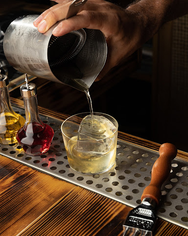 Miami Sound Bar by null