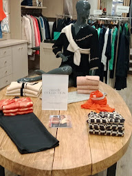 Photo n°3 de Devernois Villefranche-sur-Saône à Villefranche-sur-Saône (Boutique de sacs à main)