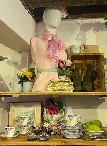 Wisdom Hospice Shop Rochester - Thumbnail