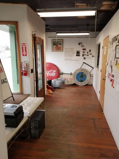 Dave's Computer World - Visual