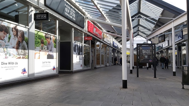 VANS Outlet Bridgend Open Times