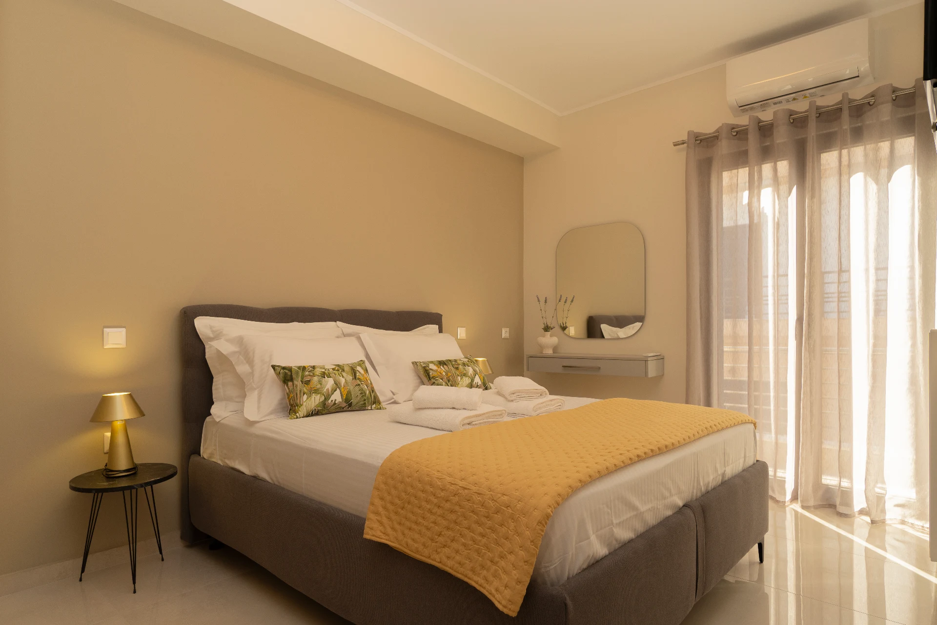 Solena Luxury Apartment