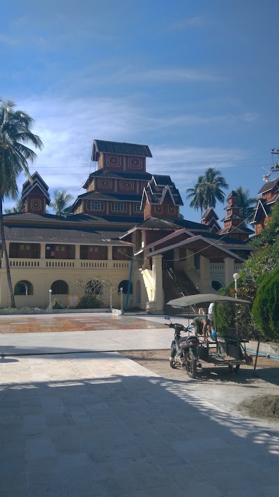 Photos of U Na auk Monastry