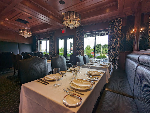 Stakeout Dining Room & Lounge - Thumbnail