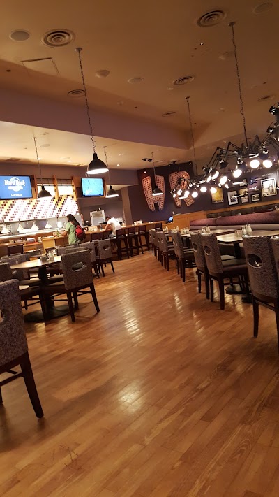 Photos of Mr. Lucky's 24/7