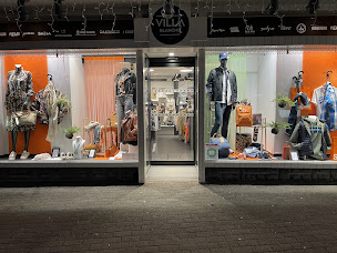 Photo n°1 de Villa Blanche à Thônes (Magasin de vêtements)